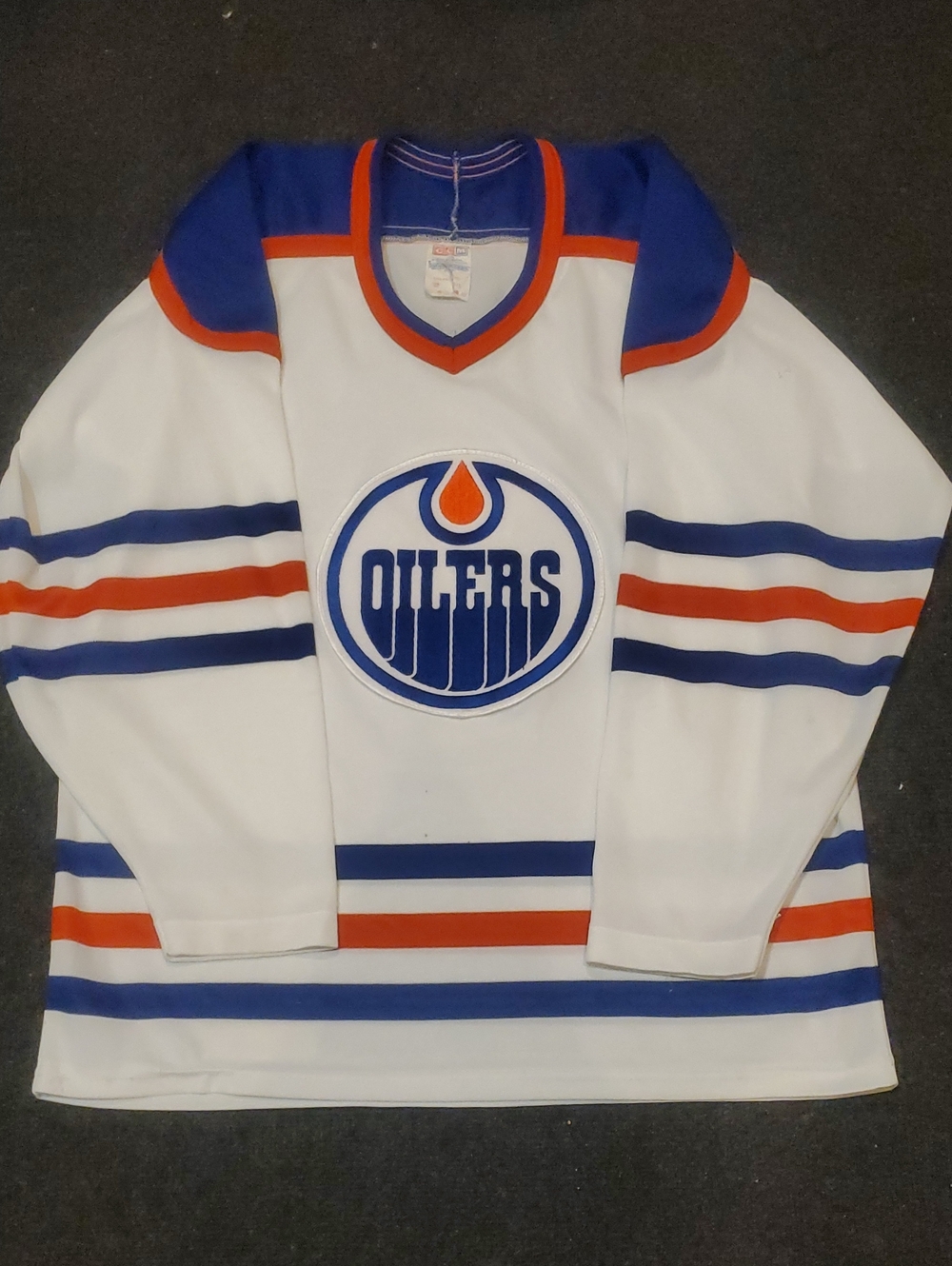 NHL Authentic CCM Vintage Edmonton Oilers Jersey...🏒